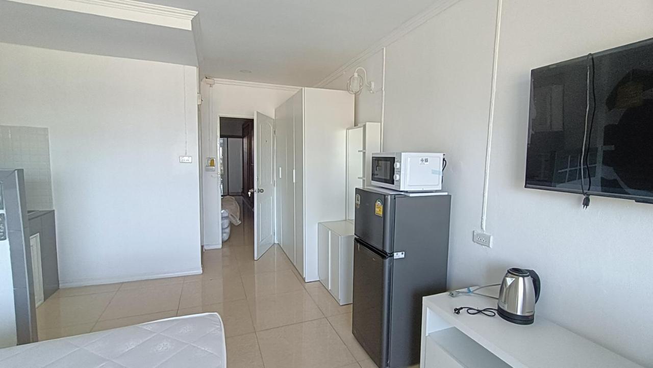Boho Rent A Room Jomtien Beach Exterior photo