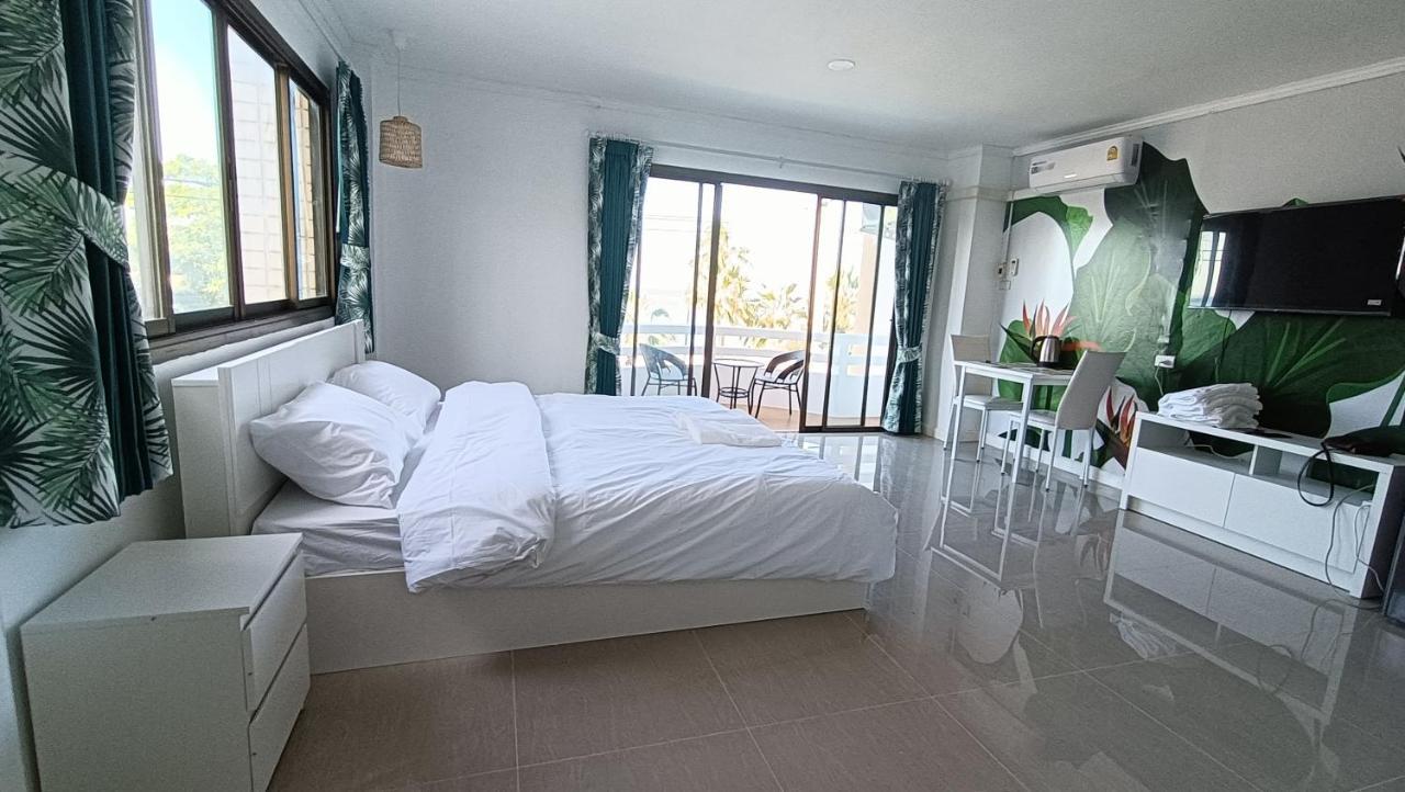 Boho Rent A Room Jomtien Beach Exterior photo